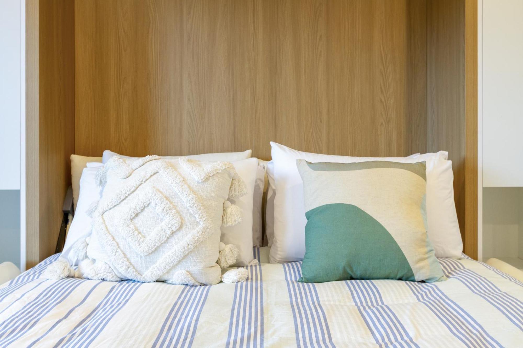 Chic Studio In The Heart Of Крайстчърч Екстериор снимка